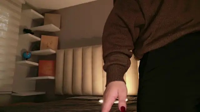 Megan mooree  online show from 04/07/26, 12:38