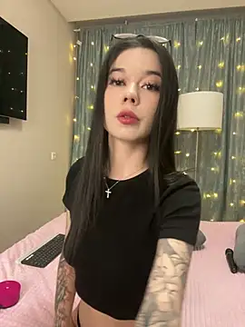 Snapshot of Vika_Gray chatting on 01/11/25, 03:09 Vika Gray online show from 01/11/25, 03:09