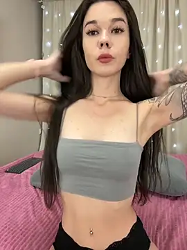 Snapshot of Vika_Gray chatting on 10/22/25, 03:12 Vika Gray online show from 10/22/25, 03:12
