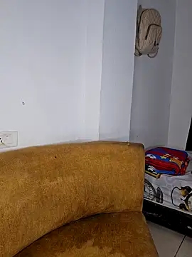 Snapshot of Antonella2_m chatting on 12/19/24, 12:12 Antonella2 m online show from 12/19/24, 12:12