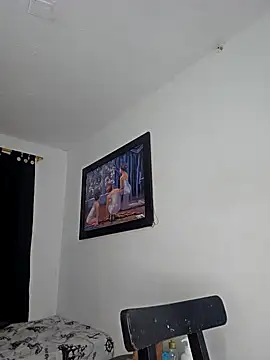 Snapshot of Antonella2_m chatting on 02/05/25, 06:04 Antonella2 m online show from 02/05/25, 06:04