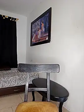 Snapshot of Antonella2_m chatting on 02/19/25, 01:06 Antonella2 m online show from 02/19/25, 01:06