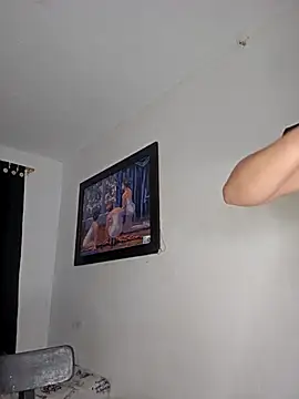 Snapshot of Antonella2_m chatting on 03/05/25, 11:17 Antonella2 m online show from 03/05/25, 11:17