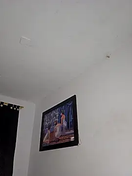 Snapshot of Antonella2_m chatting on 03/06/25, 11:03 Antonella2 m online show from 03/06/25, 11:03