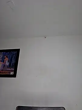 Snapshot of Antonella2_m chatting on 03/19/25, 12:12 Antonella2 m online show from 03/19/25, 12:12