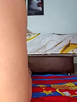 Snapshot of Antonella2_m chatting on 10/18/25, 05:03 Antonella2 m online show from 10/18/25, 05:03