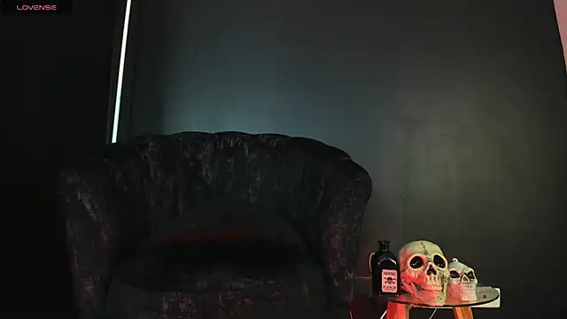 Agnes jones  online show from 02/21/25, 09:54