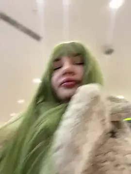 Holly Molii online show from 01/09/25, 05:23