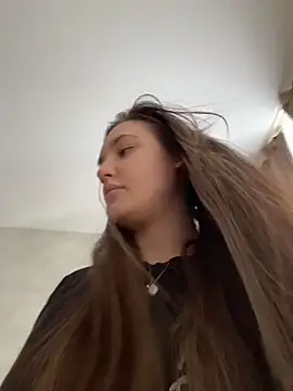 Holly Molii online show from 04/22/26, 02:25