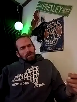 RobStrokes215 online show from 12/21/24, 02:04