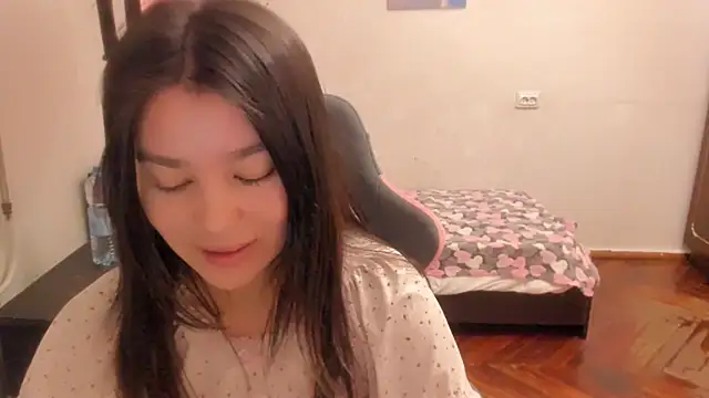 LunaXmii online show from 03/16/25, 01:17