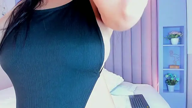 JaylaScott   online show from 02/03/25, 11:42