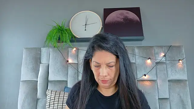 JaylaScott   online show from 04/07/26, 11:43