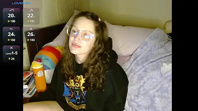 Snapshot of kennyyyXxX chatting on 01/11/25, 04:48 kennyyyXxX online show from 01/11/25, 04:48