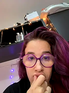 Snapshot of MagdalenaMedusa chatting on 10/09/25, 02:15 MagdalenaMedusa online show from 10/09/25, 02:15