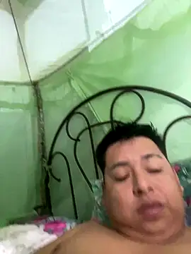 Snapshot of Avilespozo19993 chatting on 10/13/25, 01:38 Avilespozo19993 online show from 10/13/25, 01:38