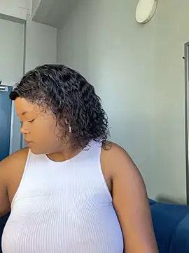 Curveysinaa online show from 02/12/26, 06:08