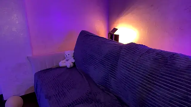 Snapshot of __2sya__ chatting on 12/01/25, 01:05 2sya online show from 12/01/25, 01:05