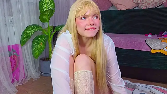 Red  Candy online show from 04/22/26, 01:34