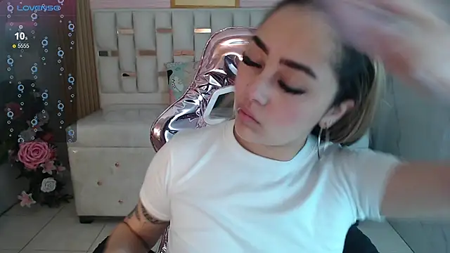 Snapshot of merloth_sub chatting on 03/01/25, 03:21 merloth sub online show from 03/01/25, 03:21