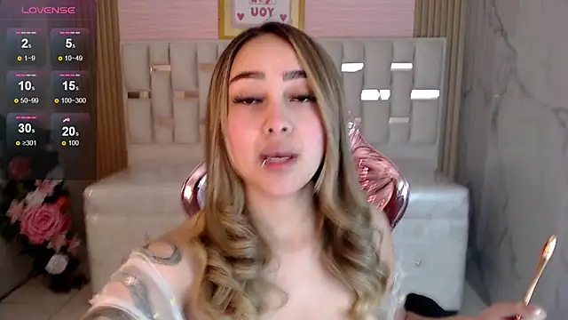 Snapshot of merloth_sub chatting on 03/20/25, 03:56 merloth sub online show from 03/20/25, 03:56