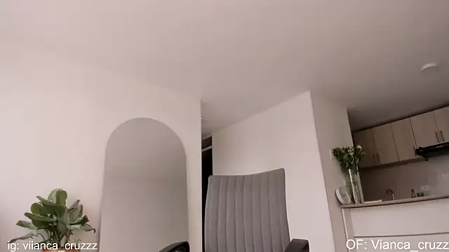 vianca cruzz online show from 01/30/25, 06:32