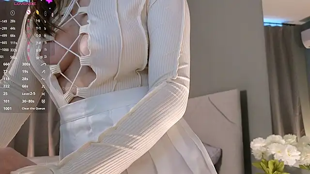 bonnyfloweer online show from 12/06/24, 04:47