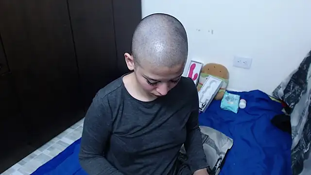 Bitsy Messy online show from 12/11/24, 12:44