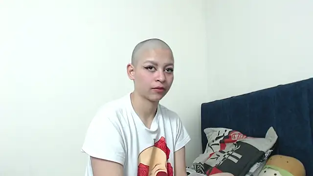 Bitsy Messy online show from 12/17/24, 09:28