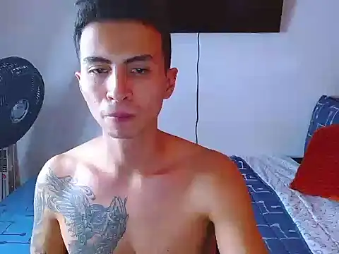 Velk hot online show from 04/30/26, 08:26