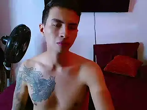 Snapshot of Velk_hot chatting on 06/19/26, 01:59 Velk hot online show from 06/19/26, 01:59