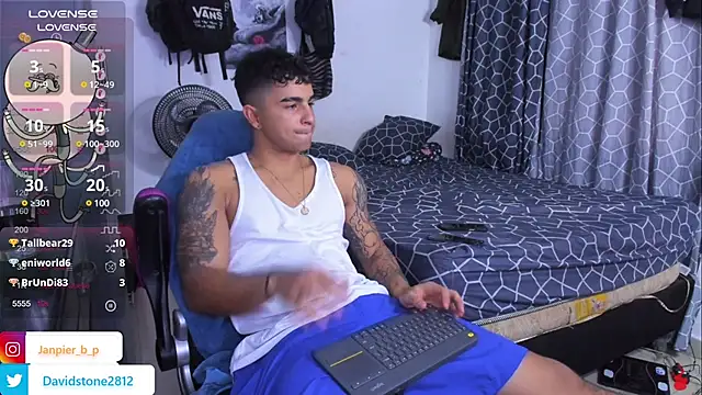 cJuan111 online show from 02/25/25, 02:03