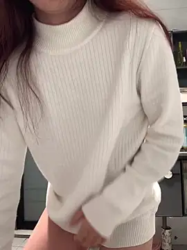 Snapshot of Aimeil chatting on 12/24/24, 05:49 Aimeil online show from 12/24/24, 05:49