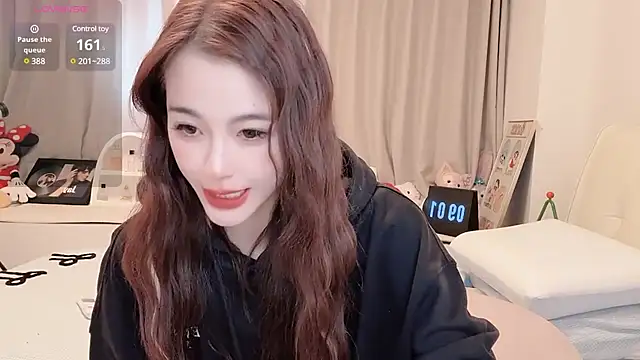 Neyllar online show from 02/24/25, 05:09