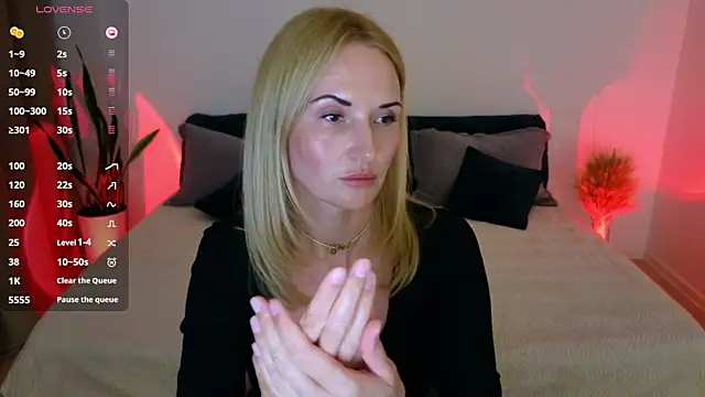 AlisssaRose online show from 09/18/25, 07:05