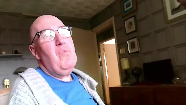 Adamdaddybear online show from 03/09/25, 01:59