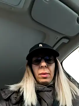 Snapshot of SukyGirl chatting on 01/14/25, 07:27 SukyGirl online show from 01/14/25, 07:27