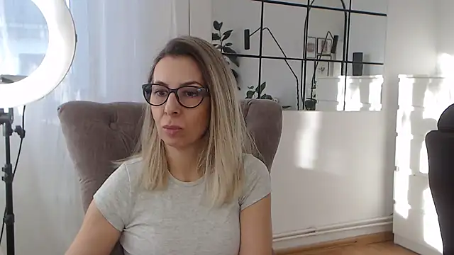 Snapshot of SukyGirl chatting on 01/27/25, 01:41 SukyGirl online show from 01/27/25, 01:41