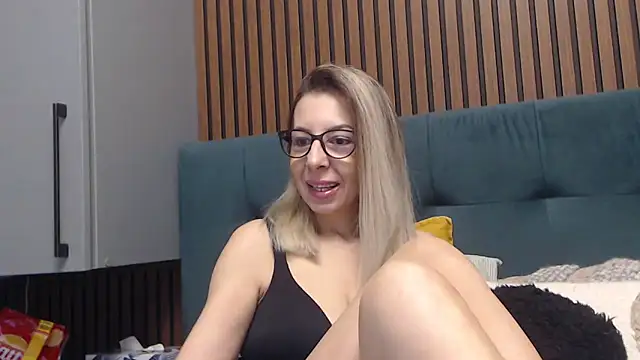 Snapshot of SukyGirl chatting on 01/30/25, 11:01 SukyGirl online show from 01/30/25, 11:01