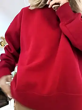 Snapshot of SukyGirl chatting on 02/18/25, 03:10 SukyGirl online show from 02/18/25, 03:10