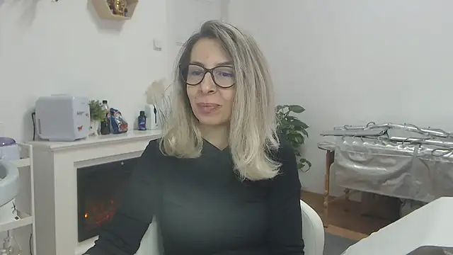 Snapshot of SukyGirl chatting on 02/28/25, 09:47 SukyGirl online show from 02/28/25, 09:47