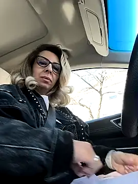 Snapshot of SukyGirl chatting on 03/07/25, 06:46 SukyGirl online show from 03/07/25, 06:46