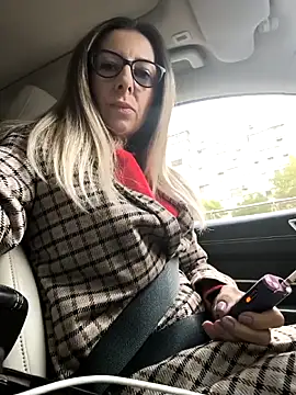 Snapshot of SukyGirl chatting on 09/29/25, 06:29 SukyGirl online show from 09/29/25, 06:29