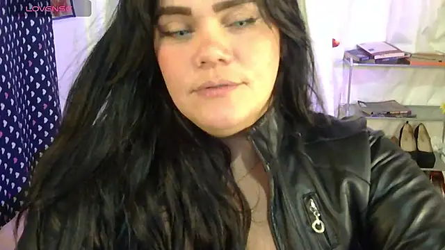 Snapshot of blue_angel33 chatting on 04/26/26, 03:15 blue angel33 online show from 04/26/26, 03:15