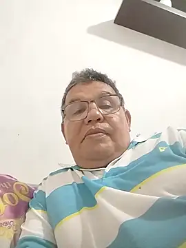Snapshot of catatunboculion chatting on 05/19/26, 02:07 catatunboculion online show from 05/19/26, 02:07