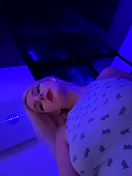 XMelissaX online show from 12/03/25, 07:56