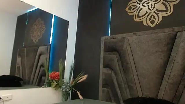 stefany bro online show from 10/29/25, 11:12