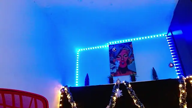 Snapshot of Miapeyton chatting on 12/24/24, 12:00 Miapeyton online show from 12/24/24, 12:00