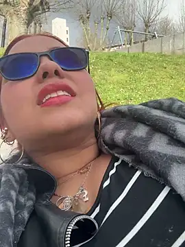 Snapshot of Miapeyton chatting on 03/18/25, 03:31 Miapeyton online show from 03/18/25, 03:31