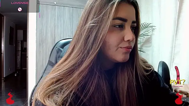 Lucia star   online show from 02/07/26, 12:36